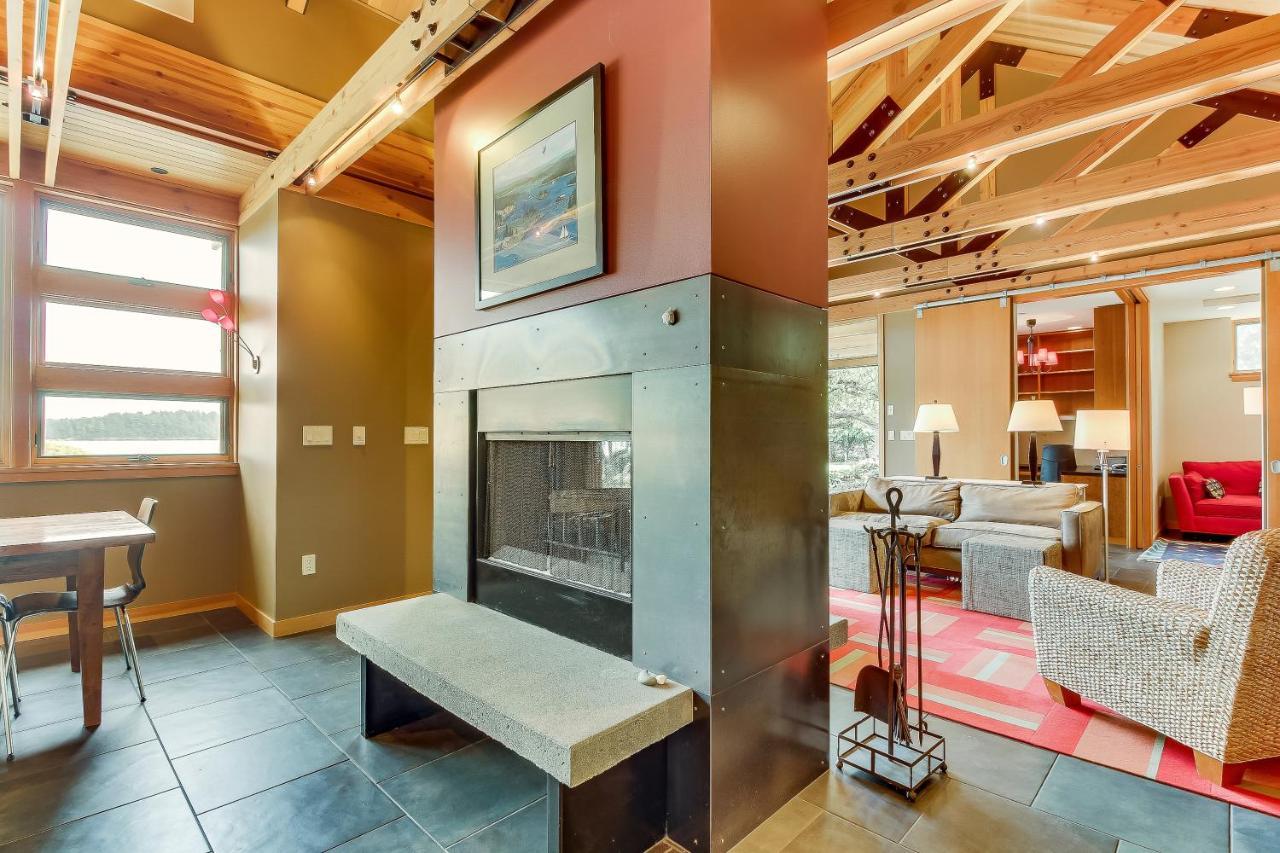 Villa Fidalgo Island Waterfront Stunner Anacortes Exterior foto