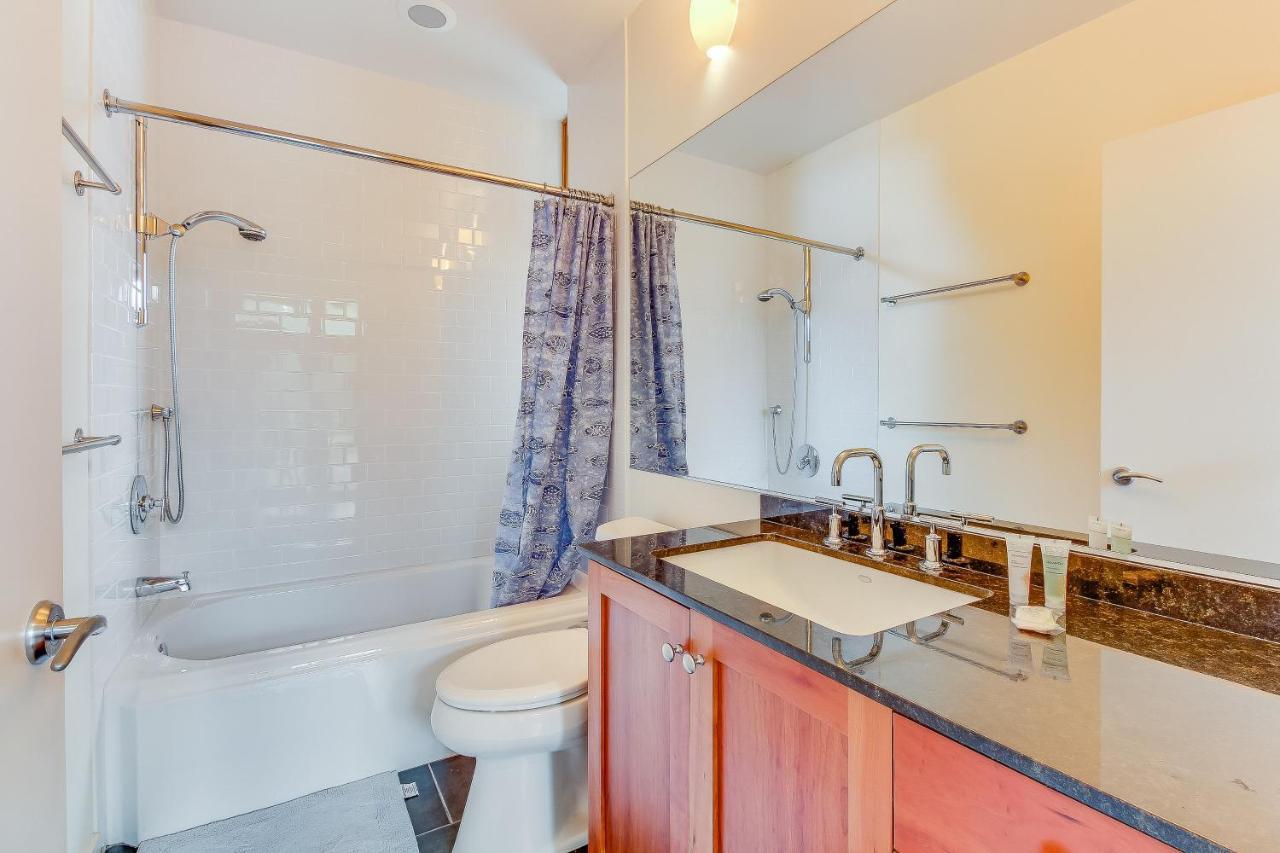 Villa Fidalgo Island Waterfront Stunner Anacortes Exterior foto